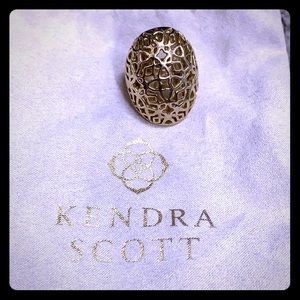 Kendra Scott gold ring 7